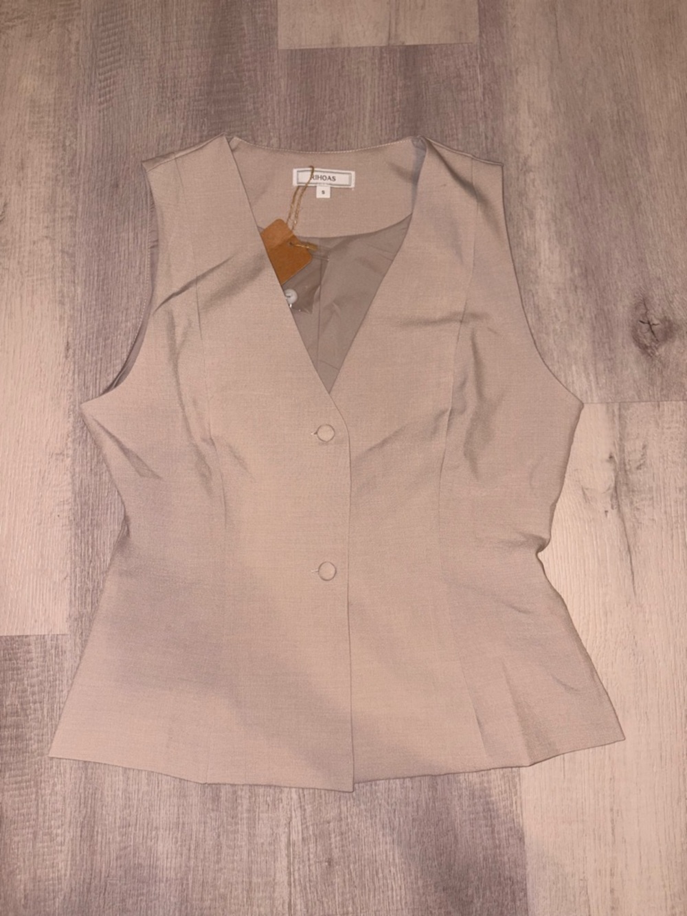 RIHOAS Light Grey Tailored V-Neck Buttoned Vest - Picture 2 of 3